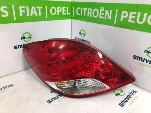 Gebruikte Achterlicht links Peugeot 207/207+ (WA/WC/WM) 1.6 16V VTRi Prijs € 67,50 Margeregeling aangeboden door Snuverink Autodemontage