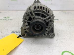 Gebruikte Dynamo Renault Twingo II (CN) 1.2 Prijs € 55,00 Margeregeling aangeboden door Snuverink Autodemontage