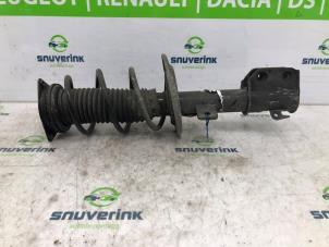 Gebruikte Mac Phersonpoot links-voor Opel Corsa F (UB/UH/UP) 1.2 12V 75 Prijs € 102,85 Inclusief btw aangeboden door Snuverink Autodemontage