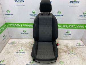 Gebruikte Stoel rechts Opel Corsa F (UB/UH/UP) 1.2 12V 75 Prijs € 163,33 Inclusief btw aangeboden door Snuverink Autodemontage