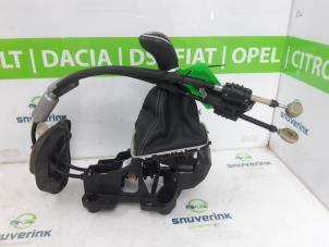 Gebruikte Versnellingspook Opel Corsa F (UB/UH/UP) 1.2 12V 75 Prijs € 108,88 Inclusief btw aangeboden door Snuverink Autodemontage