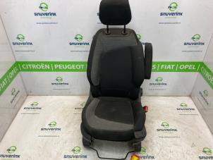 Gebruikte Stoel rechts Citroen C4 Picasso (3D/3E) 2.0 Blue HDI 150 Prijs € 124,98 Margeregeling aangeboden door Snuverink Autodemontage