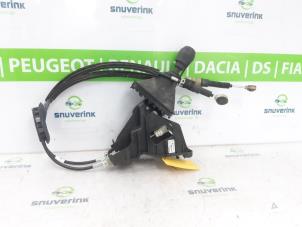 Gebruikte Versnellingspook Renault Kangoo Express (RFK) 1.5 Blue dCi 75 Prijs € 108,90 Inclusief btw aangeboden door Snuverink Autodemontage