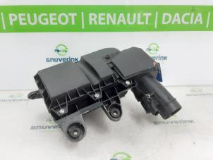 Gebruikte Luchtfilterhuis Peugeot Partner (EA//EF/EN/EU) 1.5 BlueHDi 130 Prijs € 60,50 Inclusief btw aangeboden door Snuverink Autodemontage
