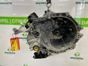 Gebruikte Versnellingsbak Citroen C4 Berline (BA/BB/BC) 1.2 PureTech 130 12V Prijs € 1.100,00 Margeregeling aangeboden door Snuverink Autodemontage