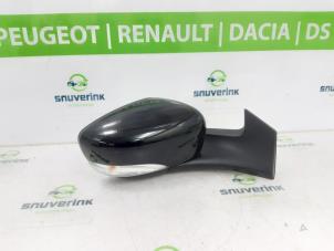 Gebruikte Buitenspiegel rechts Renault Zoé (AG) R90 Prijs € 125,00 Margeregeling aangeboden door Snuverink Autodemontage
