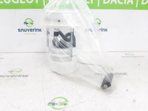 Gebruikte Brandstofpomp Elektrisch Citroen C4 Berline (BA/BB/BC) 1.2 PureTech 130 12V Prijs € 185,00 Margeregeling aangeboden door Snuverink Autodemontage