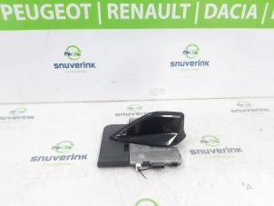 Gebruikte Antenne Citroen C4 Berline (BA/BB/BC) 1.2 PureTech 130 12V Prijs € 185,00 Margeregeling aangeboden door Snuverink Autodemontage