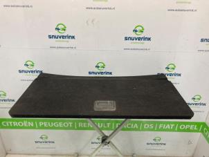 Gebruikte Kofferbak Mat Renault Megane IV Estate (RFBK) 1.5 Energy dCi 110 Prijs € 120,98 Inclusief btw aangeboden door Snuverink Autodemontage