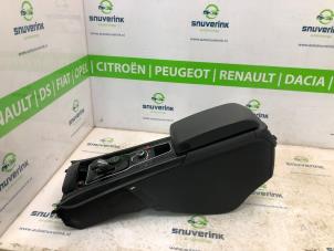 Gebruikte Dashboard Peugeot 508 (8D) 2.0 Hybrid4 16V Prijs € 150,00 Margeregeling aangeboden door Snuverink Autodemontage