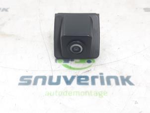 Gebruikte Achteruitrij Camera Peugeot 3008 II (M4/MC/MJ/MR) 1.2 12V e-THP PureTech 130 Prijs € 50,00 Margeregeling aangeboden door Snuverink Autodemontage