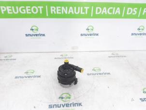 Gebruikte Waterpomp Renault Kangoo Express (RFK) E-Tech 44 kWh Prijs € 151,25 Inclusief btw aangeboden door Snuverink Autodemontage
