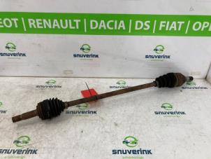 Gebruikte Steekas rechts-voor Citroen C1 1.0 12V Prijs € 30,00 Margeregeling aangeboden door Snuverink Autodemontage