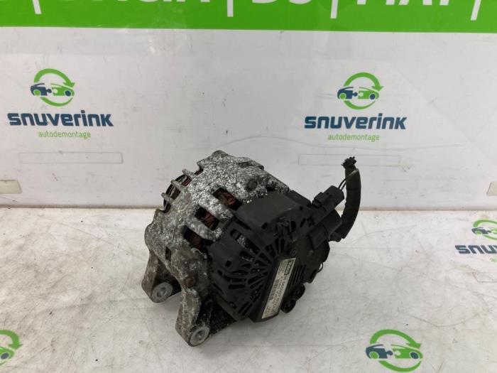 Dynamo van een Peugeot 107 1.4 HDI 2006