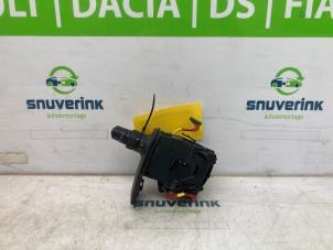 Gebruikte Licht Schakelaar Renault Kangoo Express (FW) 1.5 dCi 75 FAP Prijs € 60,50 Inclusief btw aangeboden door Snuverink Autodemontage