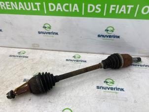 Gebruikte Steekas links-voor Renault Kangoo Express (FW) 1.5 dCi 75 FAP Prijs € 48,40 Inclusief btw aangeboden door Snuverink Autodemontage