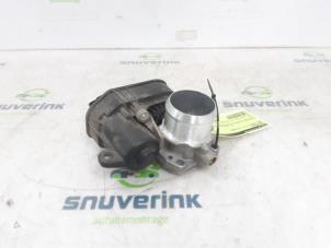 Gebruikte Gasklephuis Opel Crossland (X) 1.2 Turbo 12V Prijs € 44,98 Margeregeling aangeboden door Snuverink Autodemontage