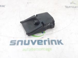 Gebruikte Camera voorzijde Opel Crossland (X) 1.2 Turbo 12V Prijs € 115,00 Margeregeling aangeboden door Snuverink Autodemontage