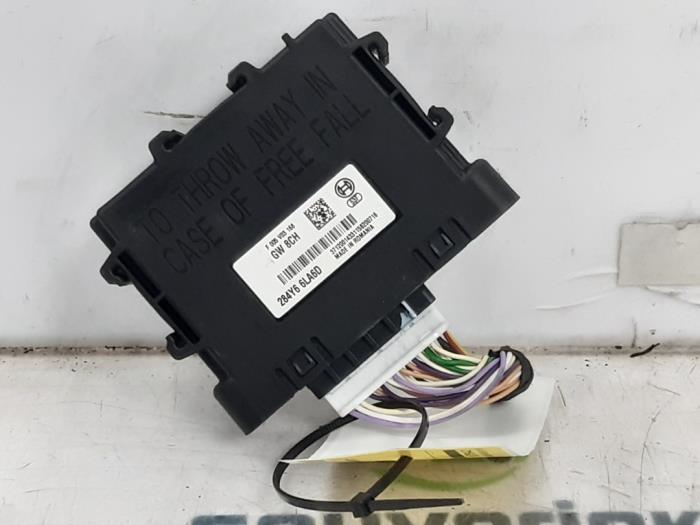 Gebruikte Computer Diversen Renault Captur II (RJB) 1.0 TCe 12V Prijs € 78,65 Inclusief btw aangeboden door Snuverink Autodemontage