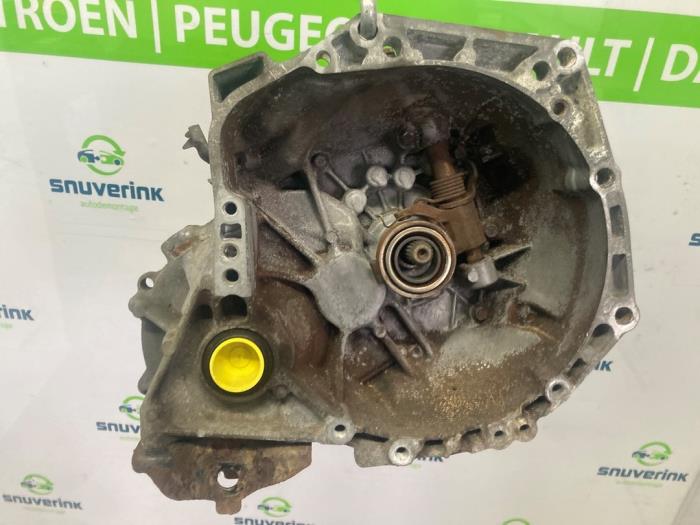Gebruikte Versnellingsbak Citroen C1 1.0 12V Prijs € 297,48 Margeregeling aangeboden door Snuverink Autodemontage