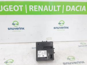 Gebruikte Computer Diversen Renault Captur II (RJB) 1.0 TCe 90 12V Prijs € 100,00 Margeregeling aangeboden door Snuverink Autodemontage