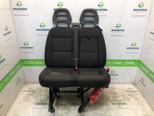 Gebruikte Bank rechts-voor Peugeot Boxer (U9) 2.0 BlueHDi 130 Prijs € 363,00 Inclusief btw aangeboden door Snuverink Autodemontage