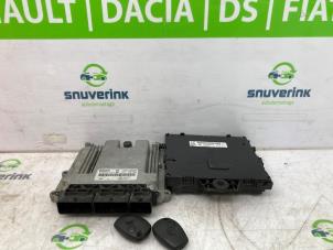 Gebruikte Computer Motormanagement Renault Master III (EV/HV/UV/VA/VB/VD/VF/VG/VJ) 2.3 dCi 145 16V FWD Prijs € 363,00 Inclusief btw aangeboden door Snuverink Autodemontage