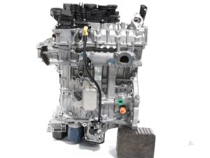 Nieuwe Motor Peugeot 2008 (UD/UK/UR/US/UX) 1.2 Hybrid 136 Prijs € 3.569,50 Inclusief btw aangeboden door Snuverink Autodemontage