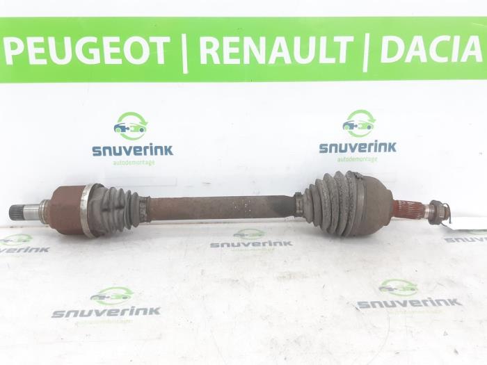 Gebruikte Aandrijfas links-voor Peugeot 508 (8D) 2.0 Hybrid4 16V Prijs € 60,00 Margeregeling aangeboden door Snuverink Autodemontage
