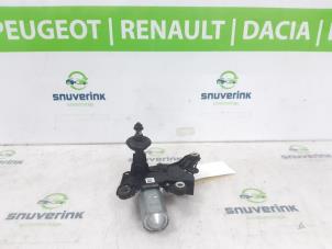 Gebruikte Ruitenwissermotor achter Renault Captur (2R) 1.2 TCE 16V EDC Prijs € 70,00 Margeregeling aangeboden door Snuverink Autodemontage