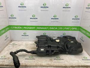 Gebruikte Brandstoftank Renault Trafic (1FL/2FL/3FL/4FL) 1.6 dCi 125 Twin Turbo Prijs € 272,25 Inclusief btw aangeboden door Snuverink Autodemontage