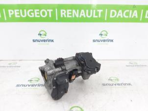 Gebruikte Gasklephuis Opel Movano 2.3 CDTi 16V FWD Prijs € 60,50 Inclusief btw aangeboden door Snuverink Autodemontage