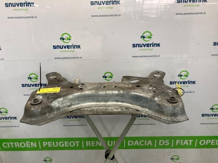 Gebruikte Subframe Renault Trafic (1FL/2FL/3FL/4FL) 1.6 dCi 125 Twin Turbo Prijs € 108,90 Inclusief btw aangeboden door Snuverink Autodemontage