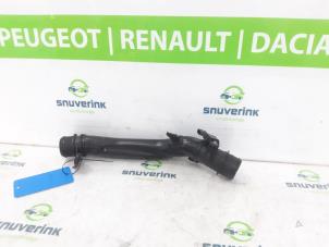 Gebruikte Intercooler Slang Peugeot 5008 II (M4/MC/MJ/MR) 1.6 THP 165 Prijs € 40,00 Margeregeling aangeboden door Snuverink Autodemontage