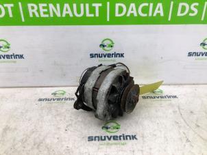 Gebruikte Dynamo Renault Master I 2.4 D 28-35 Prijs € 108,90 Inclusief btw aangeboden door Snuverink Autodemontage