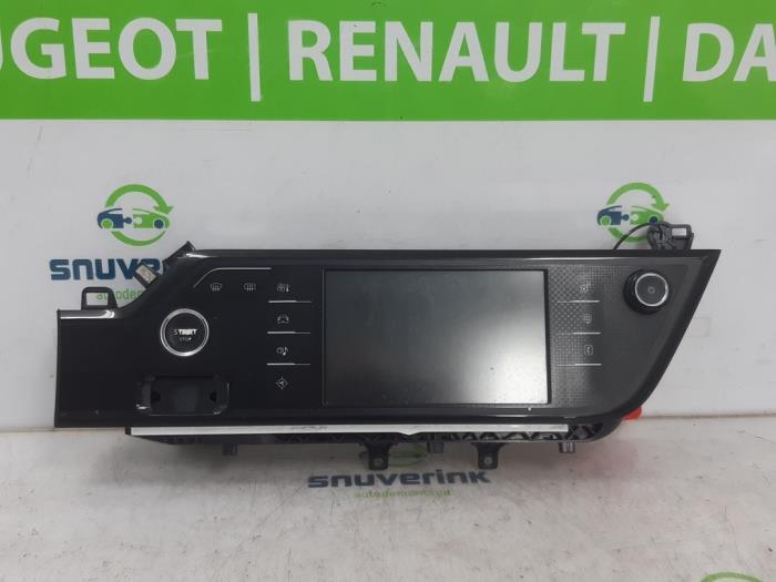 Gebruikte Display Interieur Citroen C4 Picasso (3D/3E) 1.6 BlueHDI 115 Prijs € 340,00 Margeregeling aangeboden door Snuverink Autodemontage