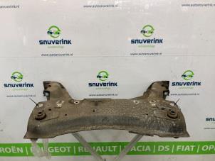 Gebruikte Subframe Renault Clio III Estate/Grandtour (KR) 1.2 16V TCE 100 Prijs € 50,00 Margeregeling aangeboden door Snuverink Autodemontage