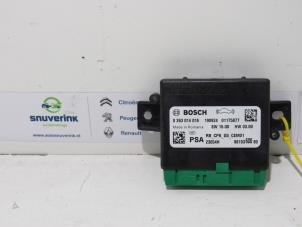 Gebruikte Module PDC Peugeot 3008 II (M4/MC/MJ/MR) 1.2 12V e-THP PureTech 130 Prijs € 36,28 Inclusief btw aangeboden door Snuverink Autodemontage