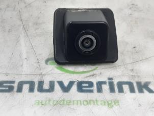 Gebruikte Achteruitrij Camera Peugeot 3008 II (M4/MC/MJ/MR) 1.2 12V e-THP PureTech 130 Prijs € 60,50 Inclusief btw aangeboden door Snuverink Autodemontage