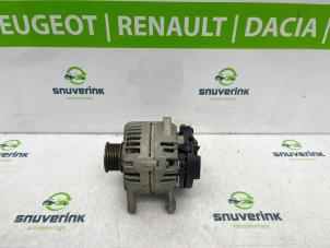 Gebruikte Dynamo Renault Clio III (BR/CR) 1.2 16V 75 Prijs € 35,00 Margeregeling aangeboden door Snuverink Autodemontage