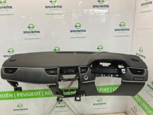 Gebruikte Dashboard Renault Arkana (RJLL) 1.6 E-Tech 145 16V Prijs € 847,00 Inclusief btw aangeboden door Snuverink Autodemontage