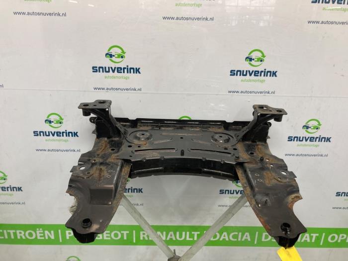 Gebruikte Subframe Renault Twingo Prijs € 350,00 Margeregeling aangeboden door Snuverink Autodemontage