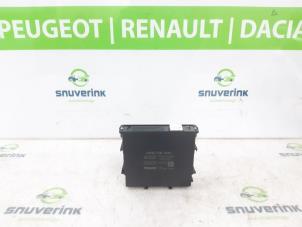 Gebruikte Computer Handrem Renault Megane E-Tech (RCB) 60 kWh Prijs € 55,00 Margeregeling aangeboden door Snuverink Autodemontage