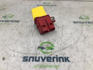 Gebruikte Accupool Renault Twingo III (AH) 1.0 SCe 70 12V Prijs € 40,00 Margeregeling aangeboden door Snuverink Autodemontage