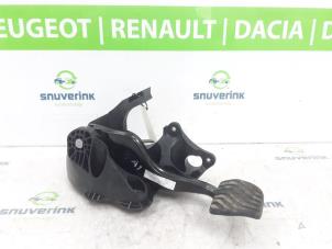 Gebruikte Rempedaal Renault Megane E-Tech (RCB) 60 kWh Prijs € 80,00 Margeregeling aangeboden door Snuverink Autodemontage