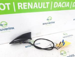 Gebruikte Antenne Renault Megane E-Tech (RCB) 60 kWh Prijs € 145,00 Margeregeling aangeboden door Snuverink Autodemontage