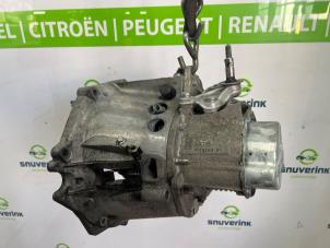 Gebruikte Versnellingsbak Peugeot Partner (GC/GF/GG/GJ/GK) 1.6 BlueHDI 75 Prijs € 850,00 Margeregeling aangeboden door Snuverink Autodemontage