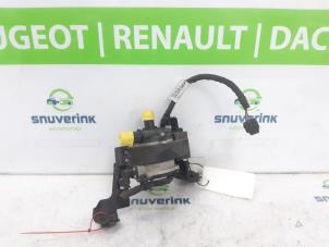 Gebruikte Waterpomp Renault Megane E-Tech (RCB) 60 kWh Prijs € 100,00 Margeregeling aangeboden door Snuverink Autodemontage