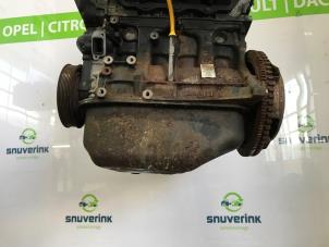 Motor van een Renault Twingo II (CN) 1.2 16V 2011
