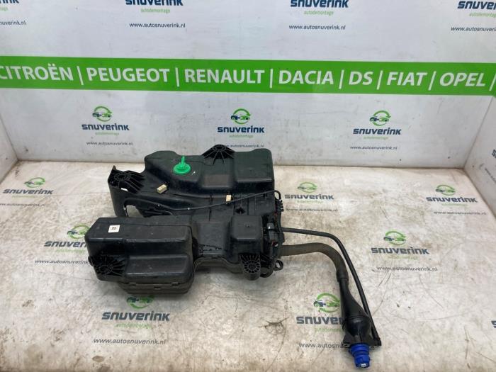 Gebruikte Ureumreservoir Toyota ProAce 1.5 D-4D 100 16V Prijs € 356,95 Inclusief btw aangeboden door Snuverink Autodemontage